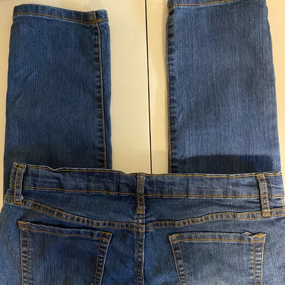 Blue jeans - Picture 2 of 2